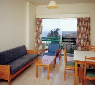 Allwin Roussos Beach Лимасол Екстериор снимка