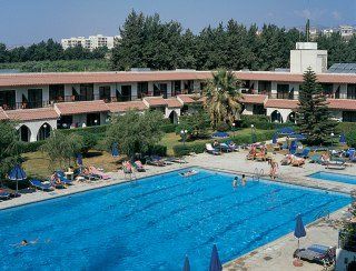 Allwin Roussos Beach Лимасол Екстериор снимка